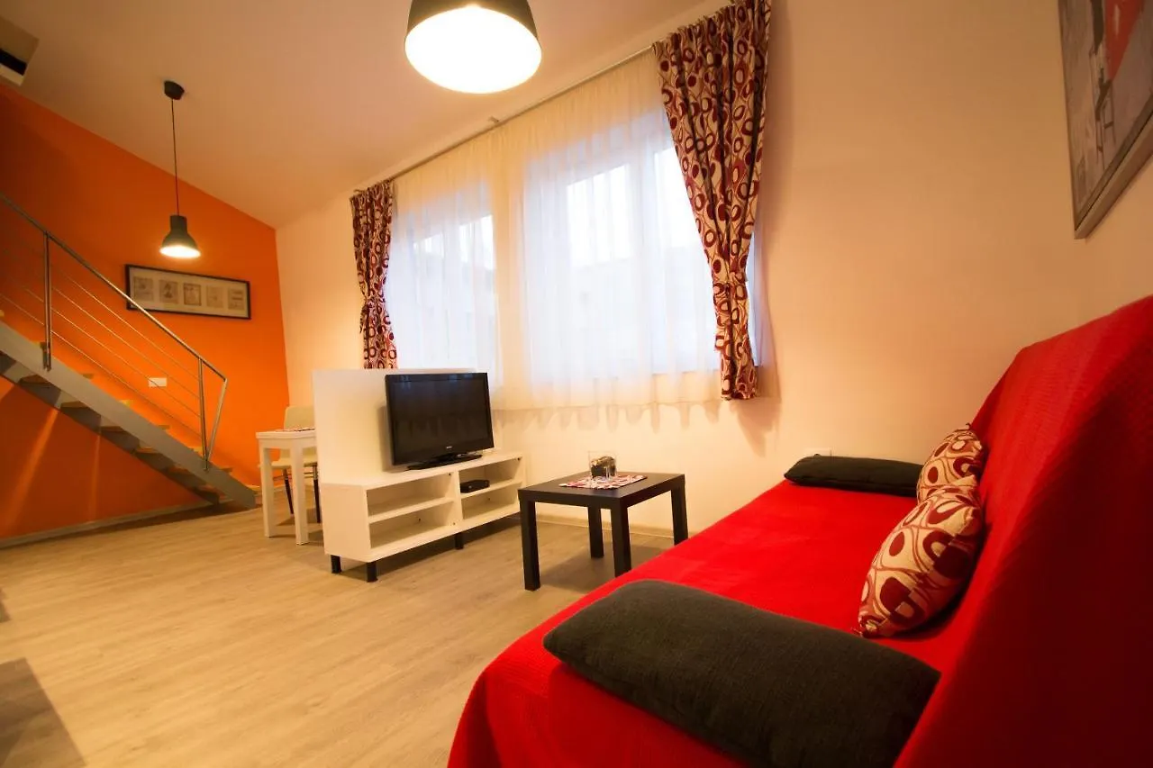 Downtown Apartments 풀라 0*,  크로아티아