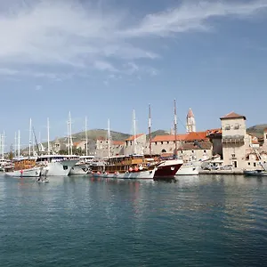 Marina Apartament Trogir